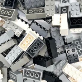 Picture of Classic 2x4 building brick set | 200 pieces in 5 different building colours